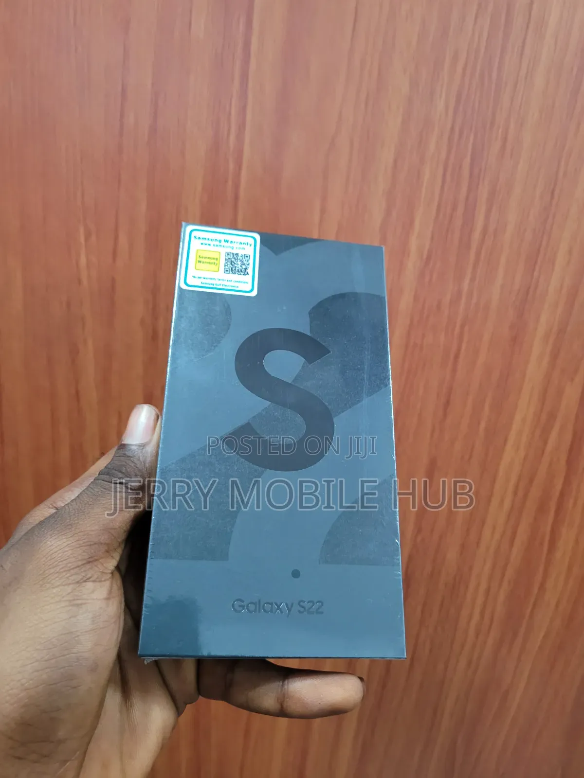 New Samsung Galaxy S22 5G 128 GB Bronze