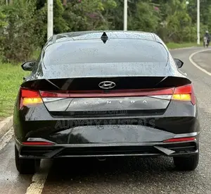 Hyundai Elantra SEL 2023 Black