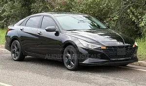 Hyundai Elantra SEL 2023 Black