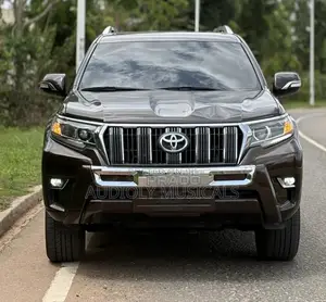 Toyota Land Cruiser Prado 2.7 2022 Brown