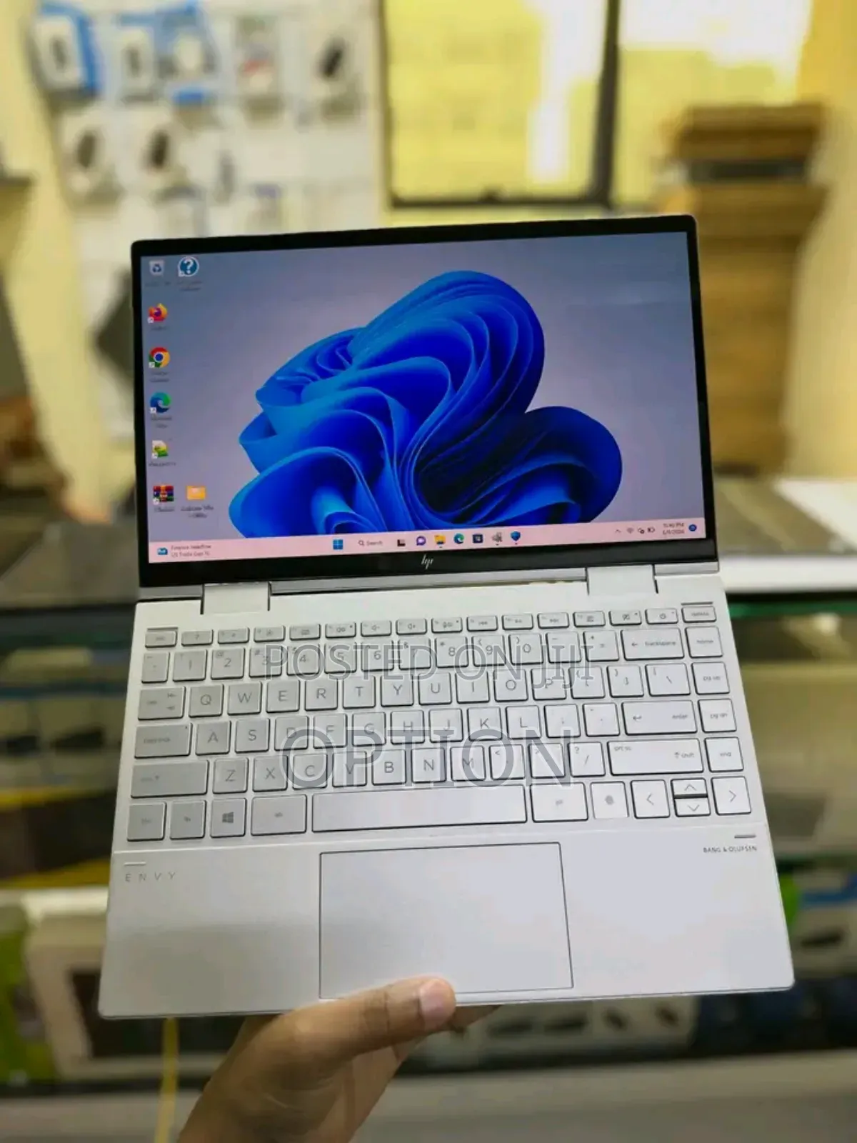 New Laptop HP Envy x360 16GB Intel Core i7 SSD 512GB