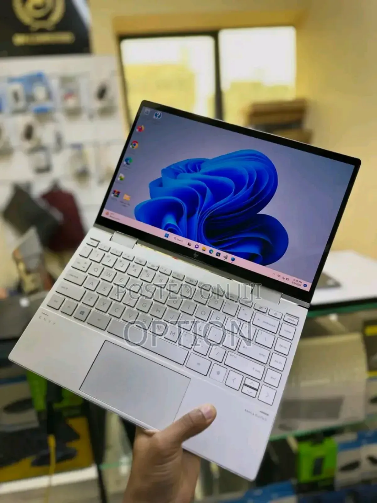 New Laptop HP Envy x360 16GB Intel Core i7 SSD 512GB