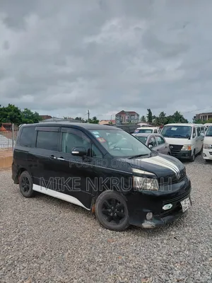 Toyota Voxy 2010 Black