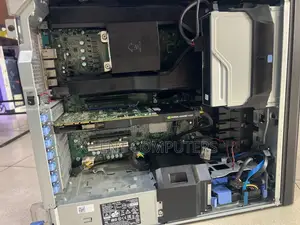 Desktop Computer Dell Precision 5810 64GB Intel Xeon HDD+SSD 512GB