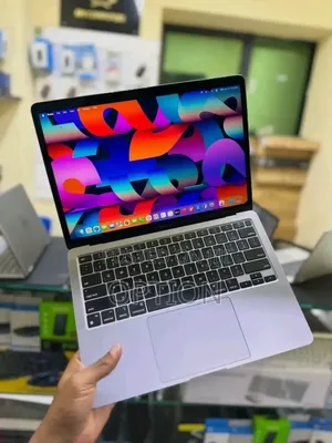 New Laptop Apple MacBook Pro 16GB Intel Core i7 SSD 512GB