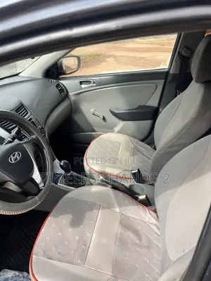 Hyundai Accent SE 2012 Gray