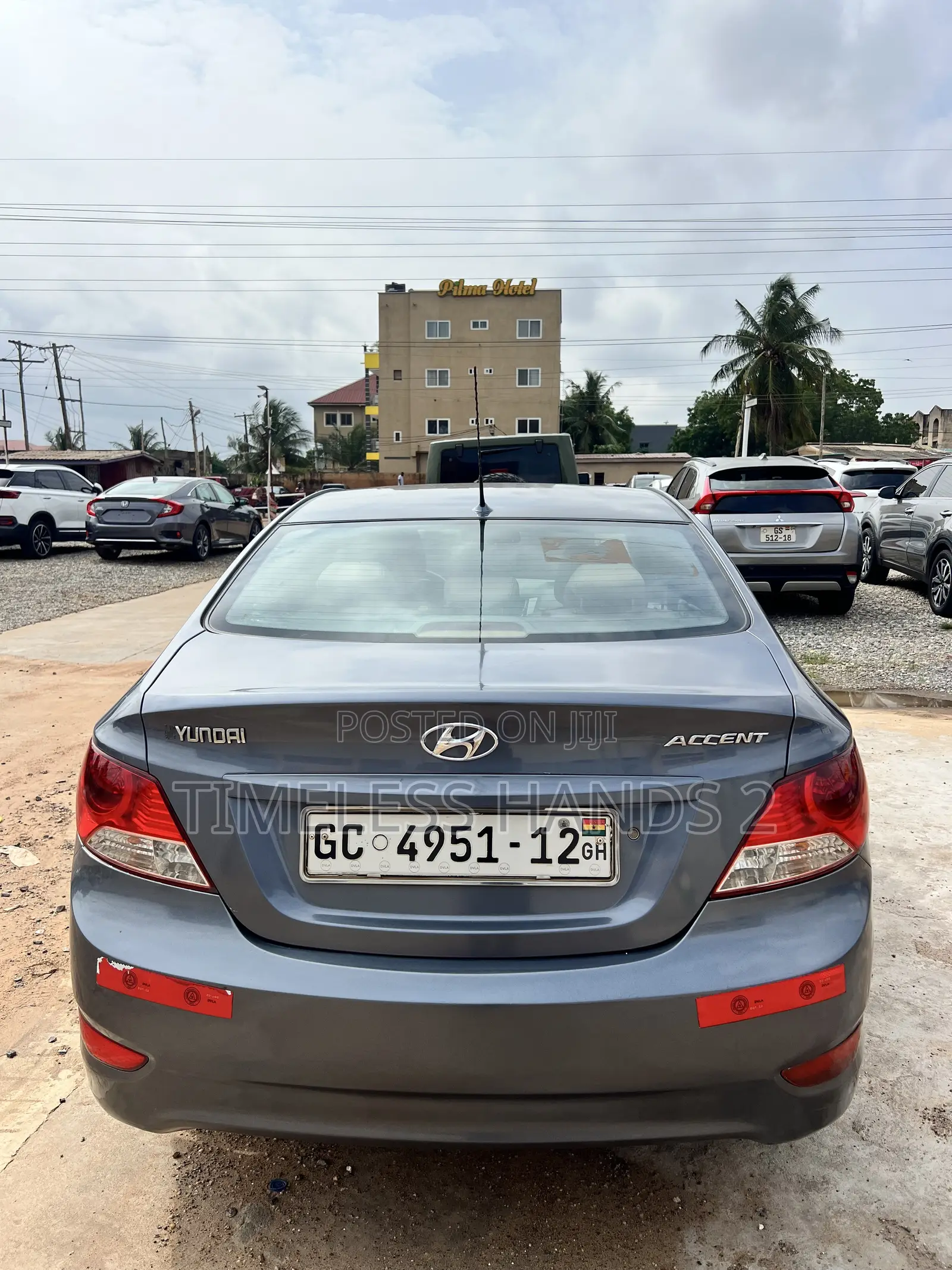 Hyundai Accent SE 2012 Gray