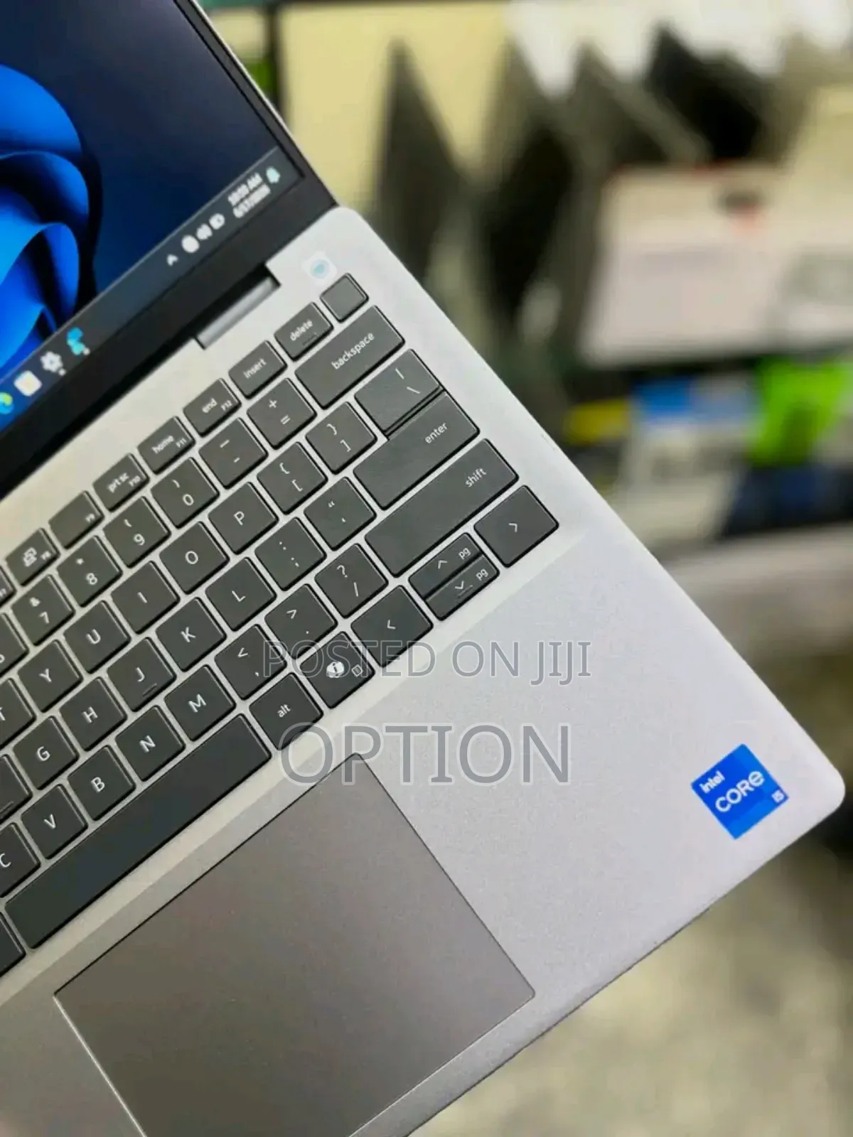 New Laptop Dell Inspiron 15 16GB Intel Core i5 SSD 512GB