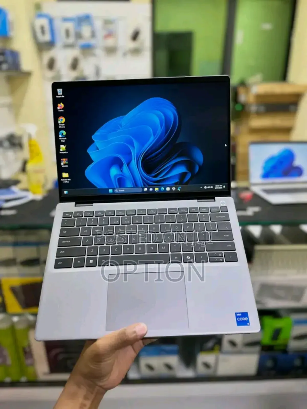 New Laptop Dell Inspiron 15 16GB Intel Core i5 SSD 512GB