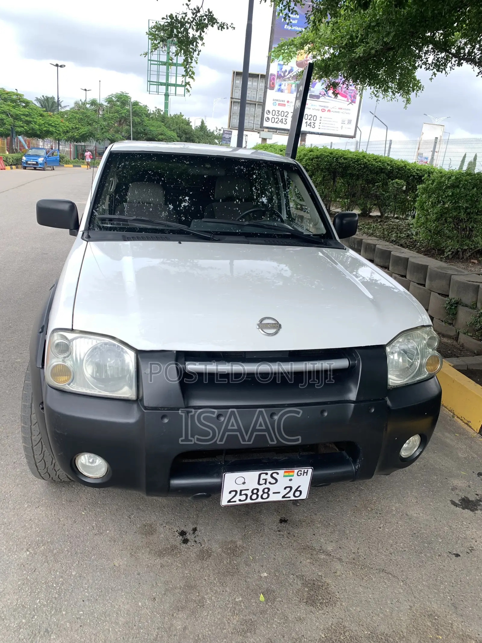 Nissan Frontier 2009 White