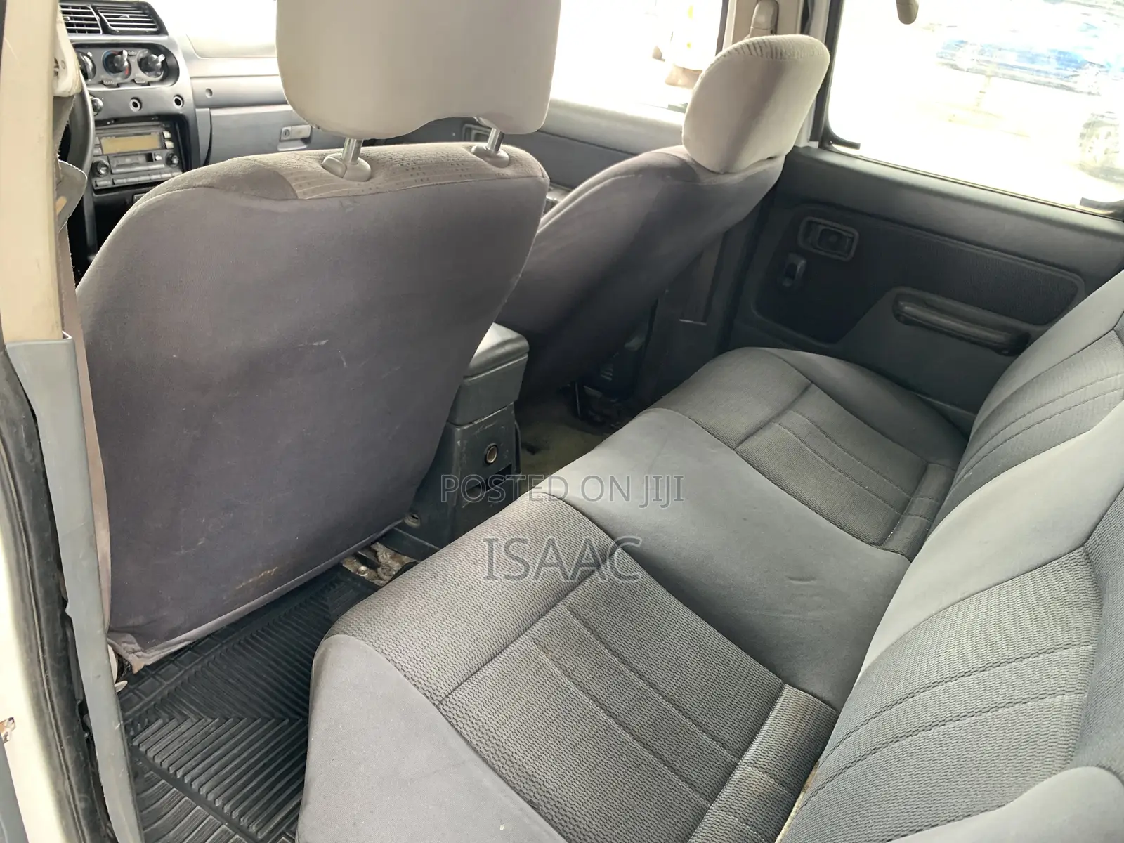 Nissan Frontier 2009 White