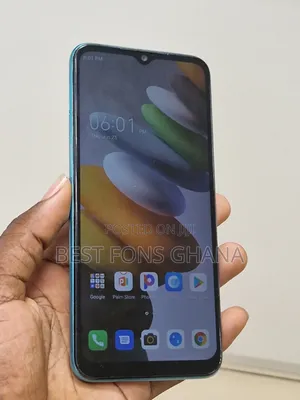 Tecno Spark 8 64 GB Blue