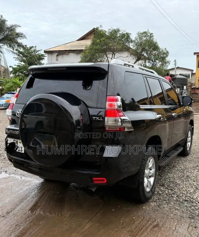 Toyota Land Cruiser Prado 2013 Black
