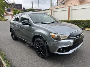 Mitsubishi Outlander SE AWC 2018 Gray