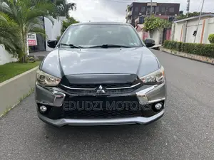 Mitsubishi Outlander SE AWC 2018 Gray