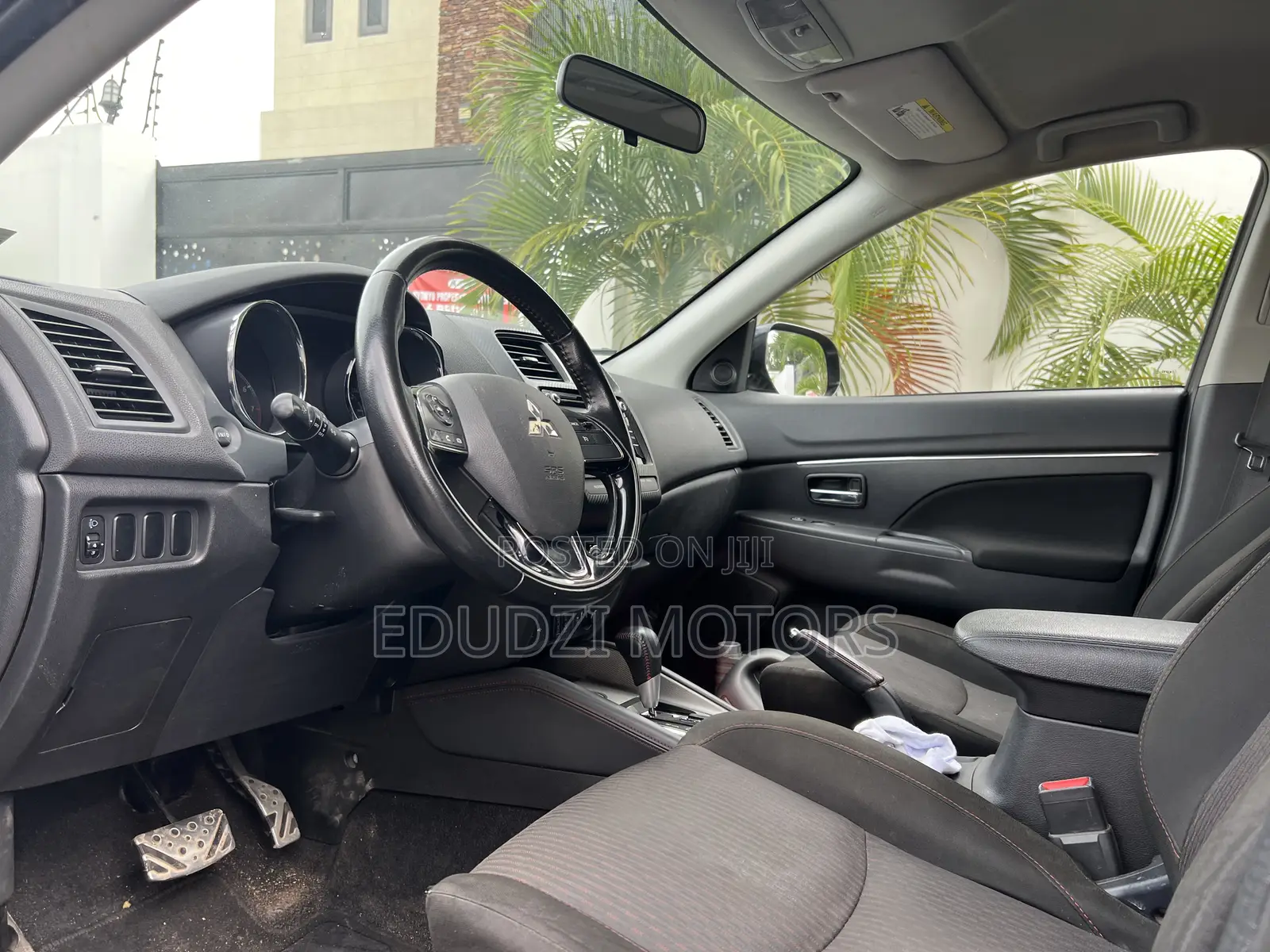 Mitsubishi Outlander SE AWC 2018 Gray