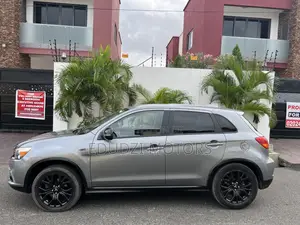 Mitsubishi Outlander SE AWC 2018 Gray