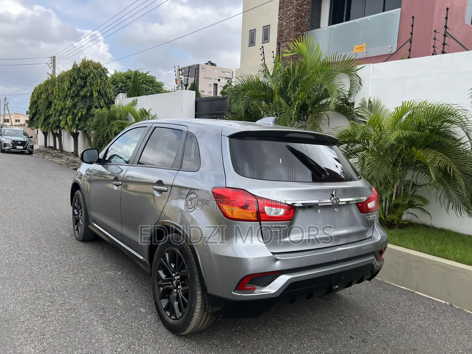 Mitsubishi Outlander SE AWC 2018 Gray