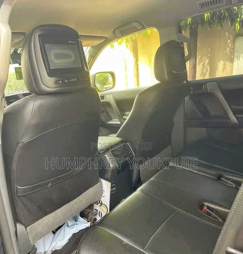 Toyota Land Cruiser Prado 2013 Black