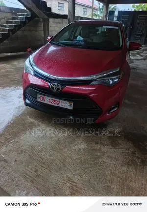 Toyota Corolla 2018 Red