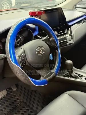 Toyota C-HR 2022 Red