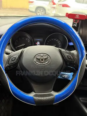 Toyota C-HR 2022 Red