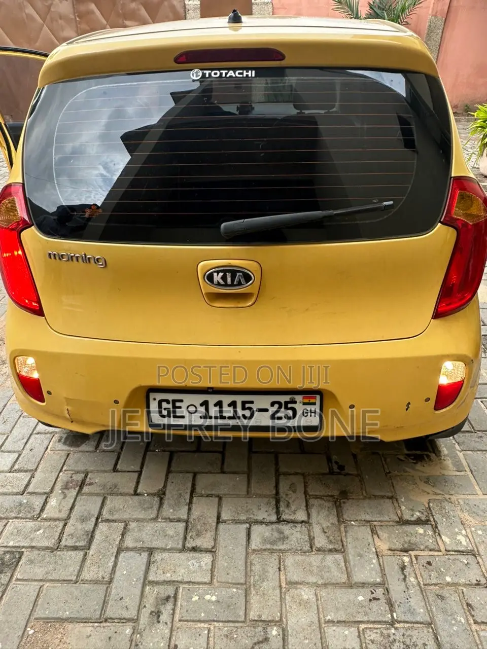 Kia Morning 2012 Yellow