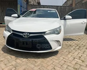 Toyota Camry 2016 White