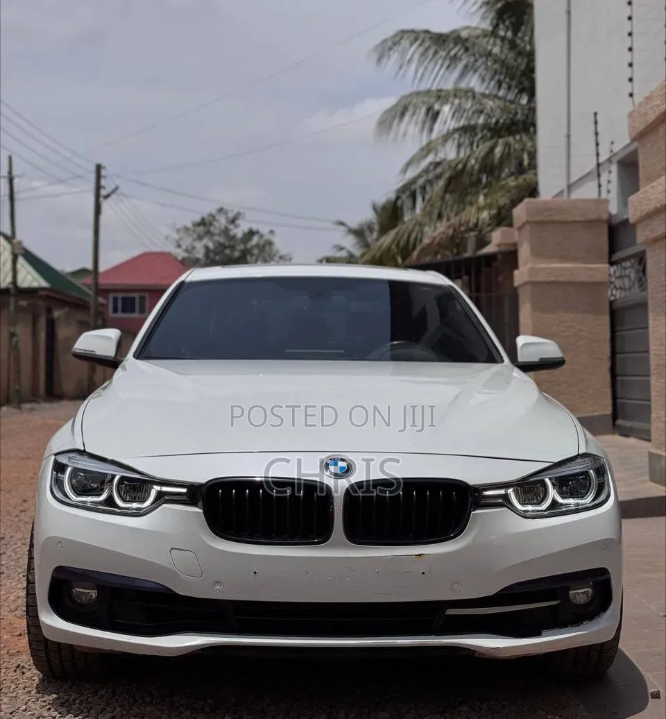 BMW 330i 2017 White