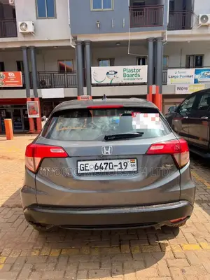 Honda HR-V 4dr SUV (1.5L 4cyl CVT) 2016 Gray