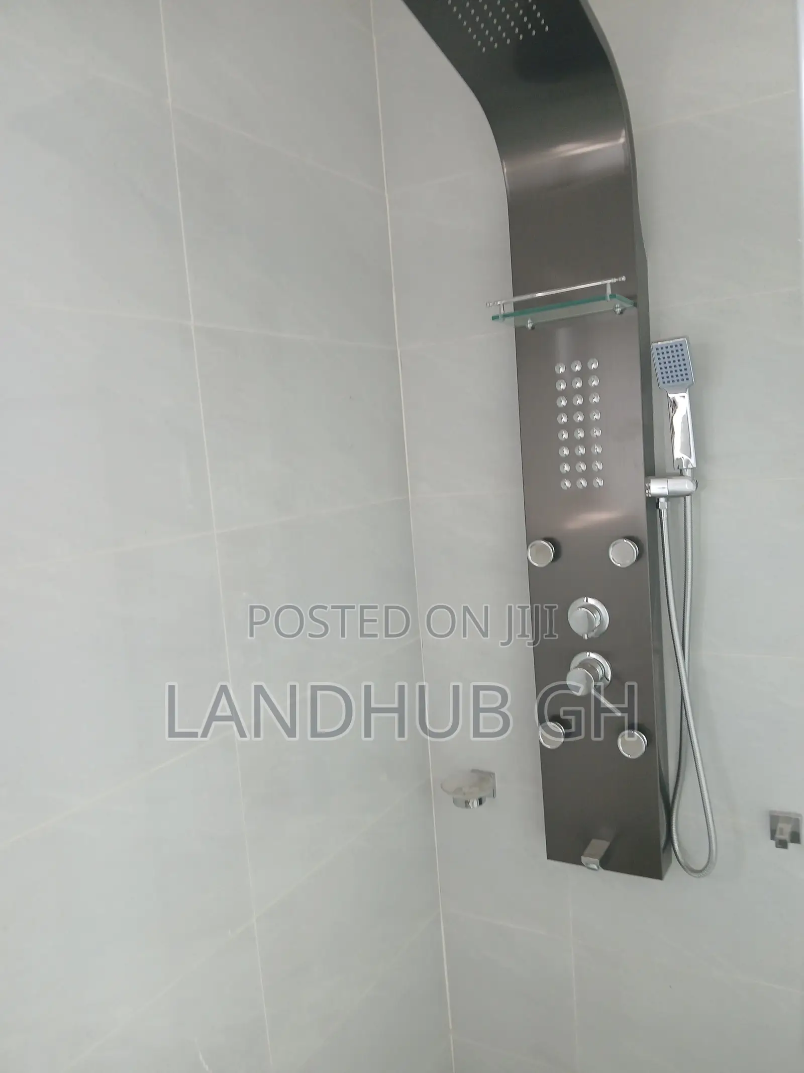4bdrm Townhouse/Terrace in Oyarifa Mall Area for sale