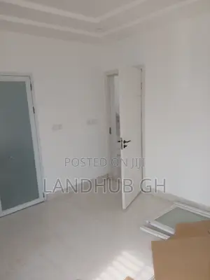 4bdrm Townhouse/Terrace in Oyarifa Mall Area for sale