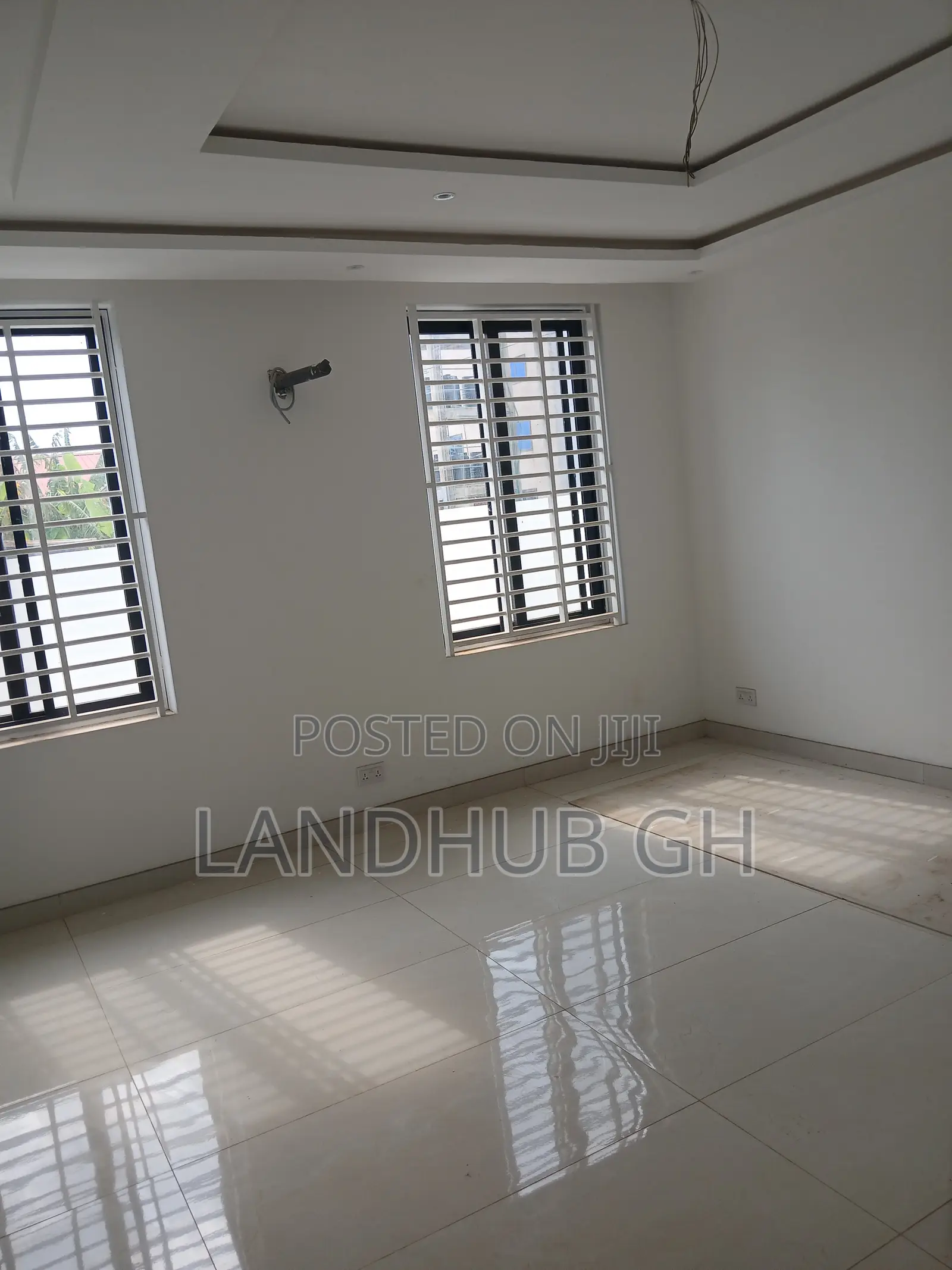4bdrm Townhouse/Terrace in Oyarifa Mall Area for sale