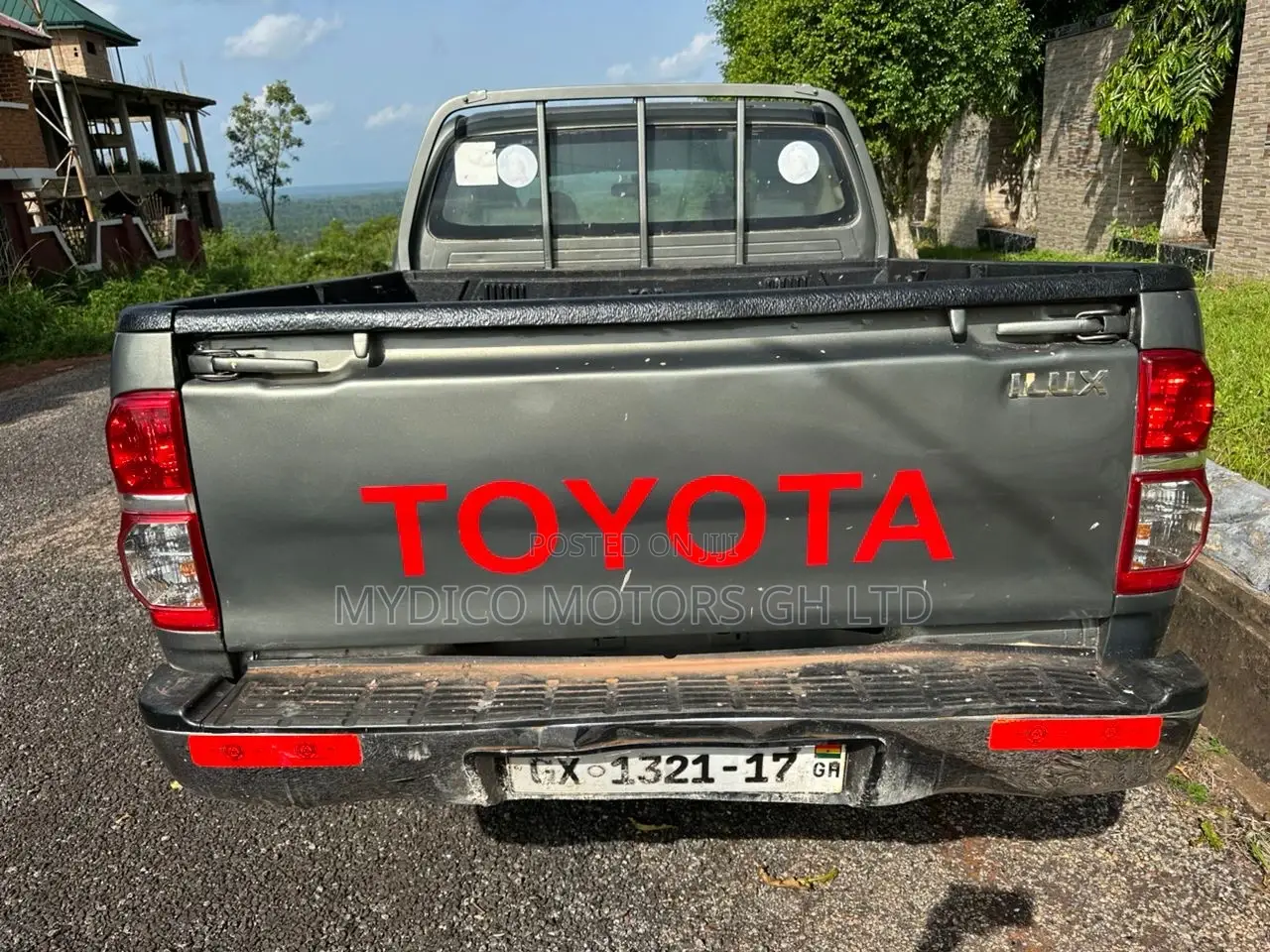 Toyota Hilux 2.5 D-4D 4X4 SRX 2012 Silver