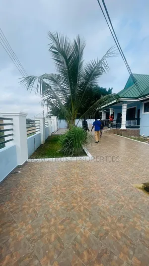 5bdrm House in Amasaman Abease for rent
