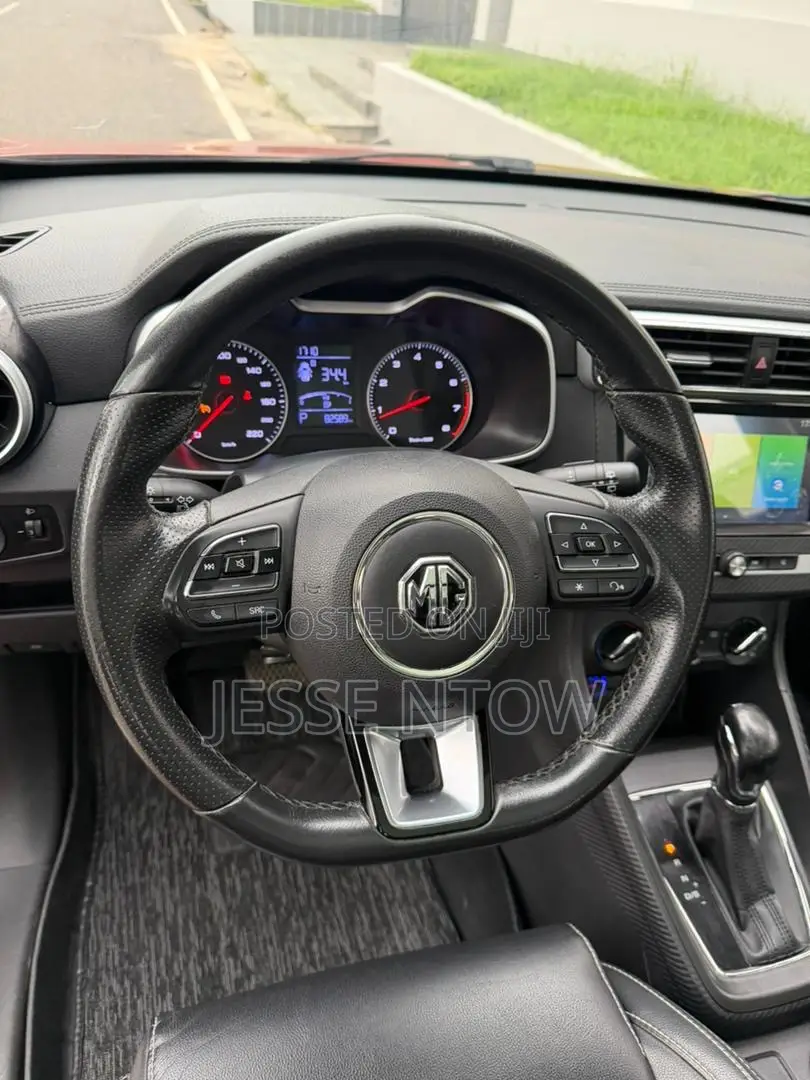 MG ZS 2018 Red