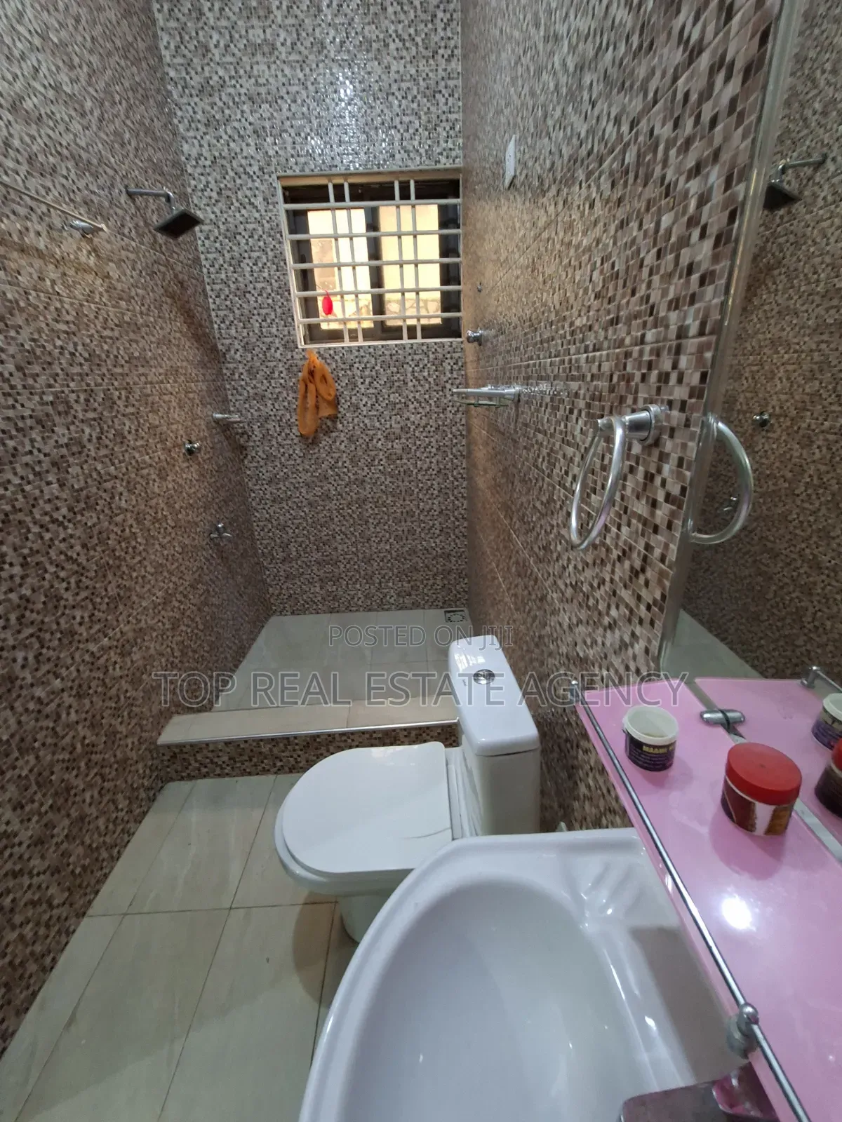 2bdrm Apartment in Kwabenya, Ga East Municipal for rent