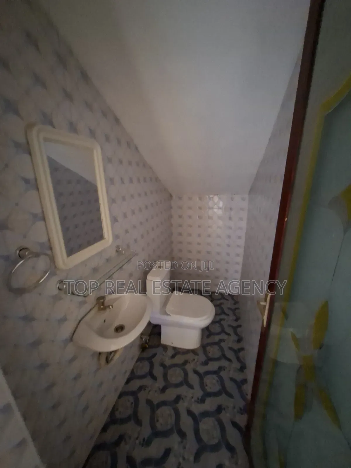 2bdrm Apartment in Kwabenya, Ga East Municipal for rent
