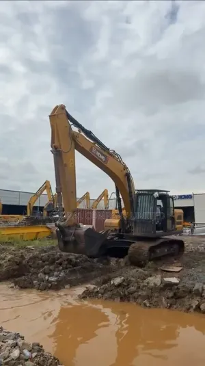 Original China XCMG Excavator for Sale! Limited in Stock