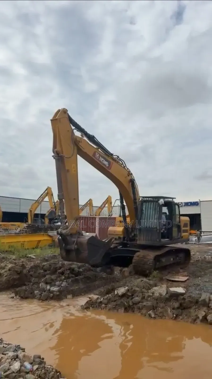 Original China XCMG Excavator for Sale! Limited in Stock
