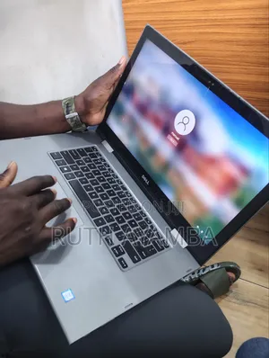 Laptop Dell Inspiron 15 8GB Intel Core i7 HDD+SSD 512GB
