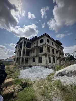 20bdrm Apartment in Tt Homes, Kumasi Metropolitan for sale