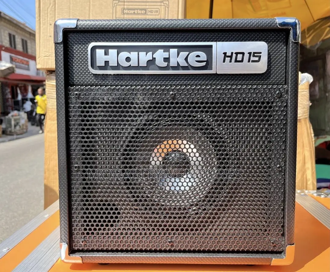 Hartke Hd15 Bass Combo Amplifier.