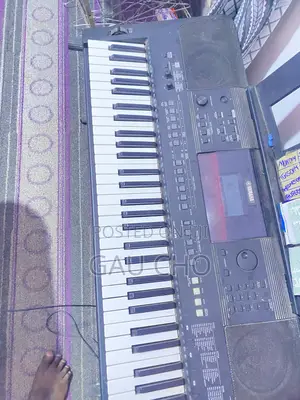 Yamaha Keyboard Psr E463