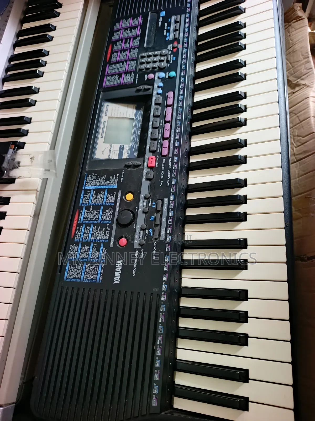Yamaha Psr230