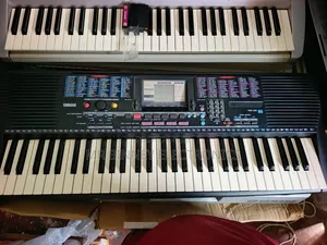 Yamaha Psr230