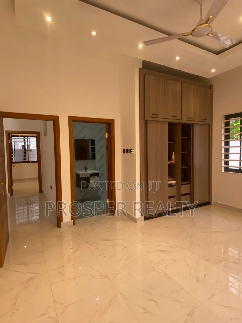 3bdrm House in Spintex for sale
