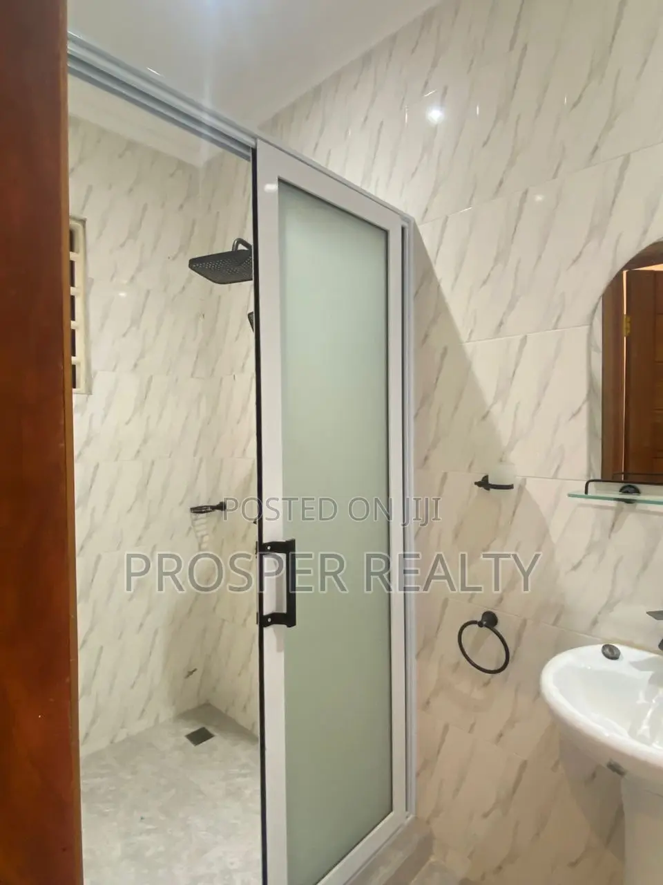 3bdrm House in Spintex for sale