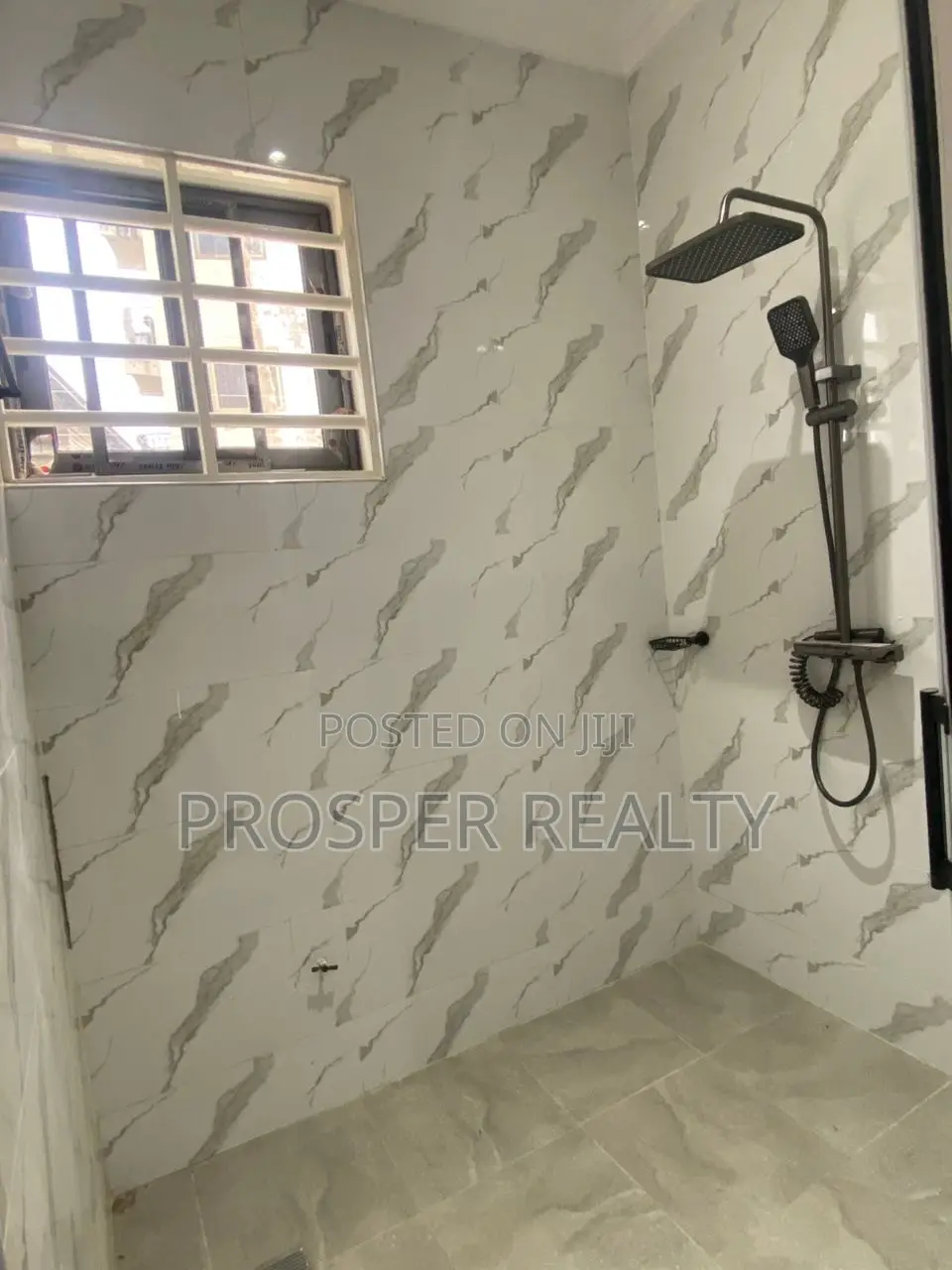 3bdrm House in Spintex for sale