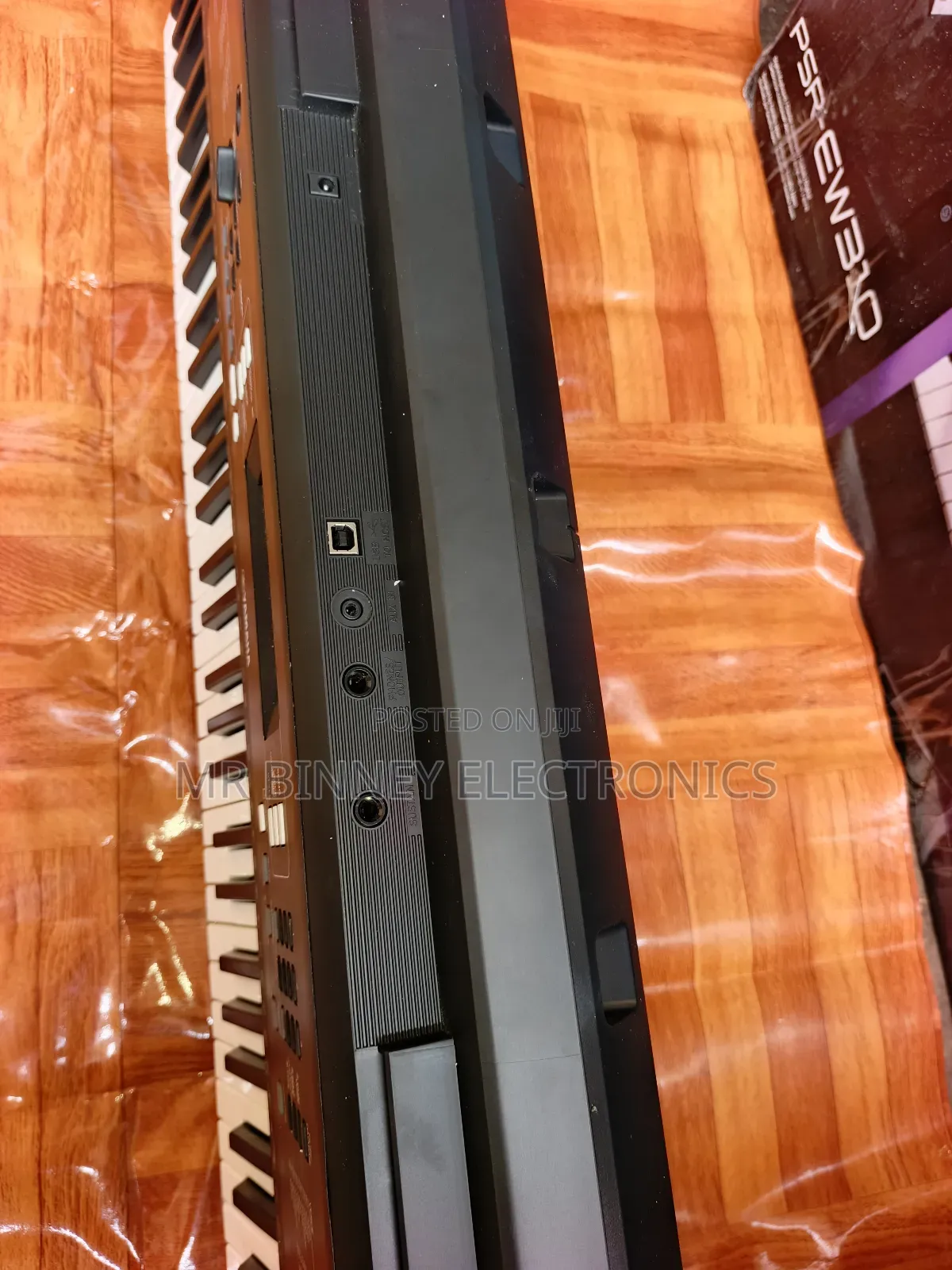 Ew310(E373) 76 Keys